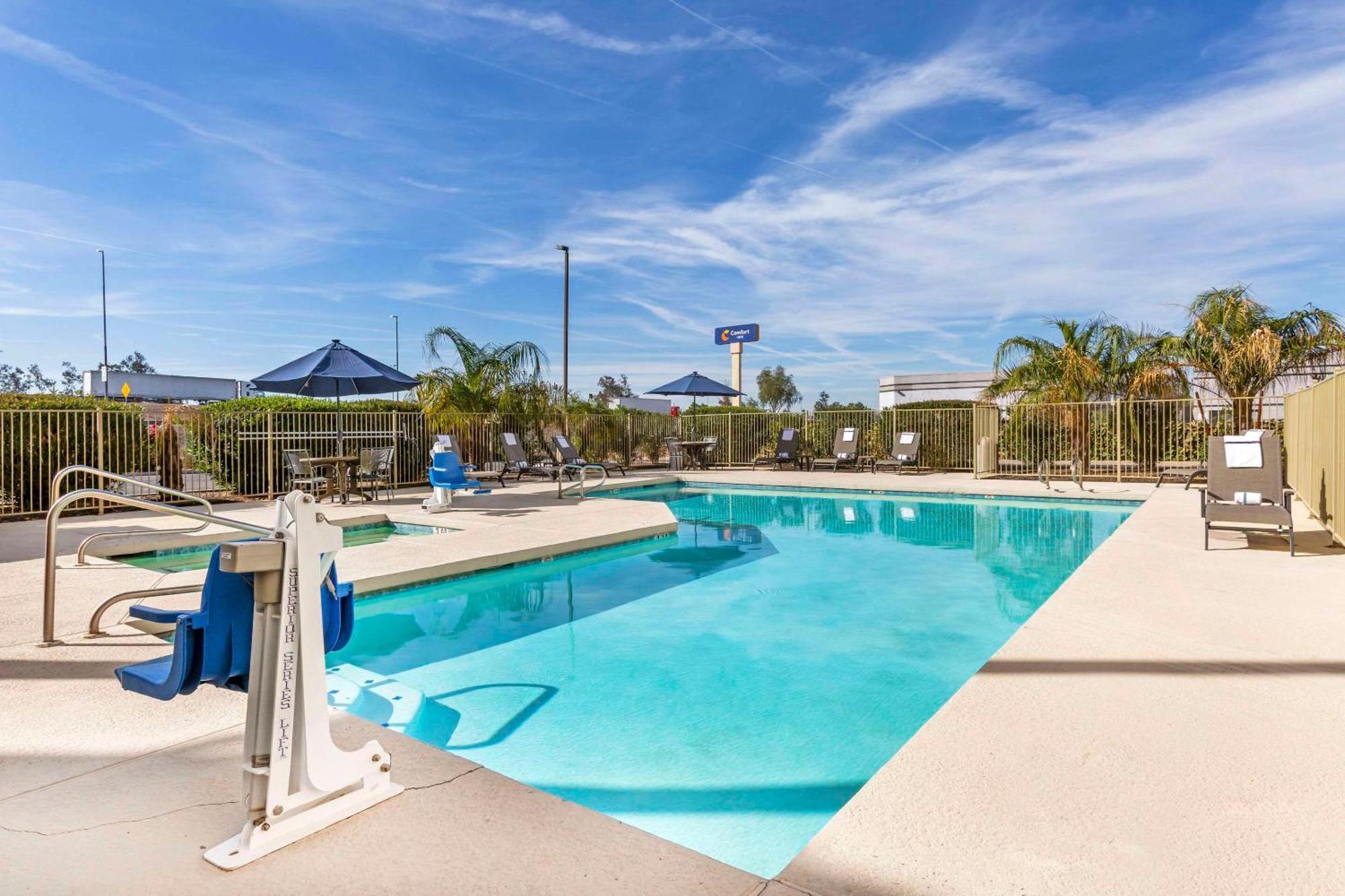 Comfort Inn West Phoenix At 27Th Ave And I-I0 Extérieur photo